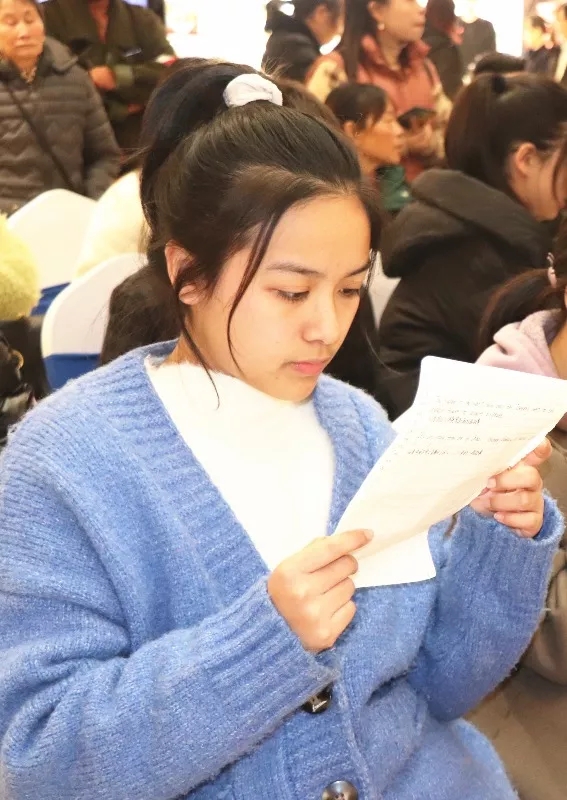 第十八届"21世纪杯”全国中小学生  英语演讲比赛船英高中快讯