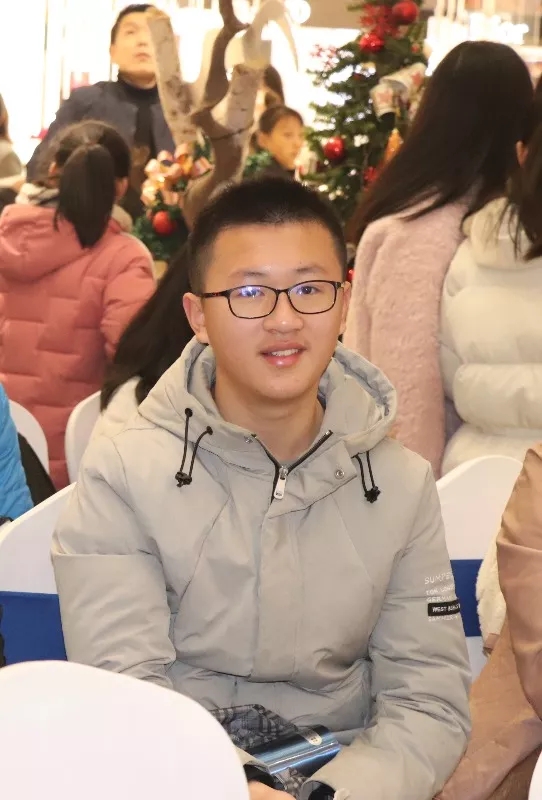 第十八届"21世纪杯”全国中小学生  英语演讲比赛船英高中快讯