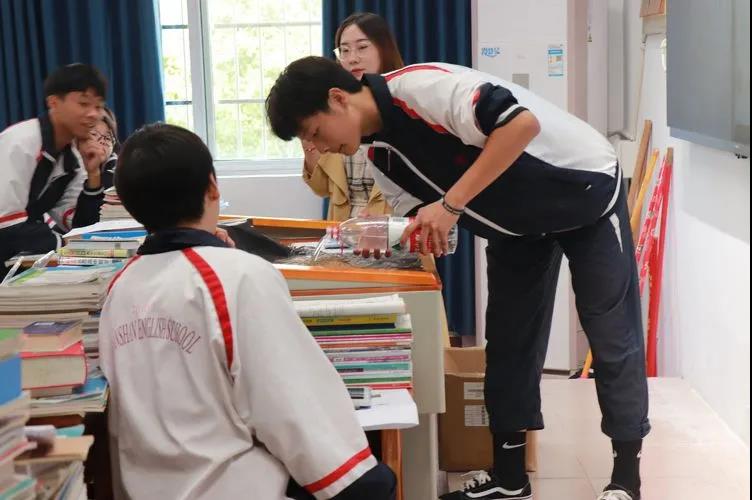 教学视导促发展，课堂教学求实效——衡阳市船山英文学校高中部迎来市教科院教学视导