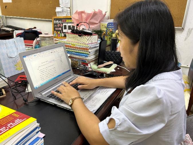 心中有乾坤，笔底起风云 ——衡阳市船山英文学校隆重举行语文教师下水作文竞赛